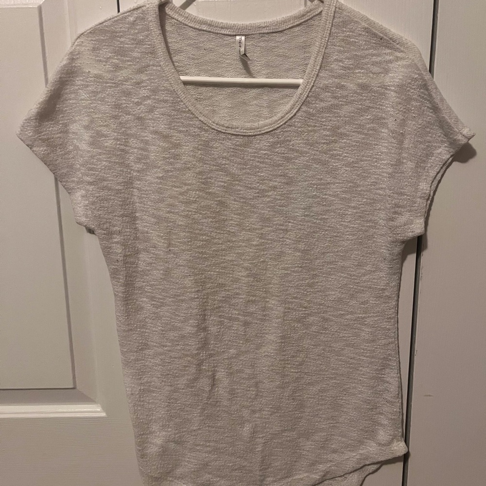 DNA Couture White Short Sleeve Women’s Top - Size Small